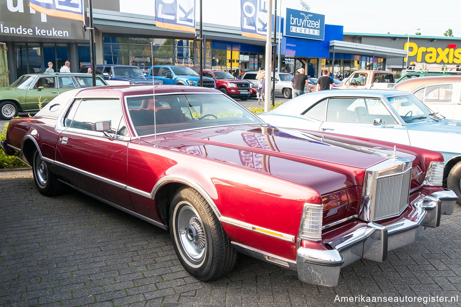 Lincoln Mark Series uit 1974